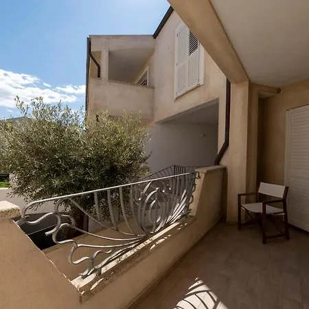 Waves House In - Costa Smeralda Apartment *